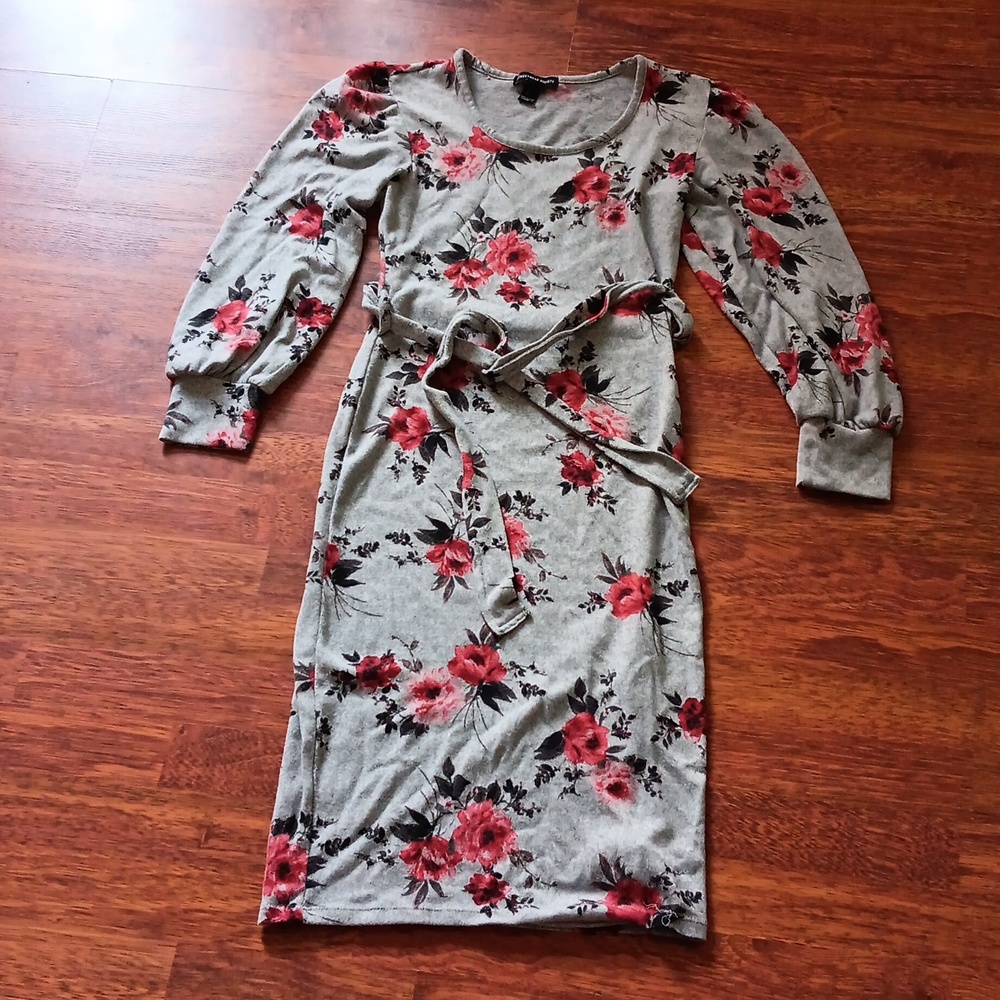 Floral‎ dress